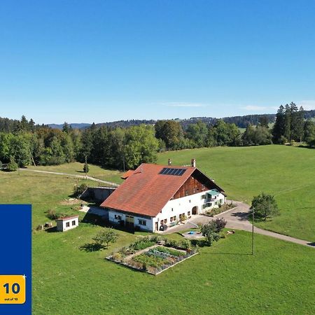 O Valanvron - Appartement Dans Une Ancienne Ferme Neuchateloise La Chaux De Fonds Exteriér fotografie